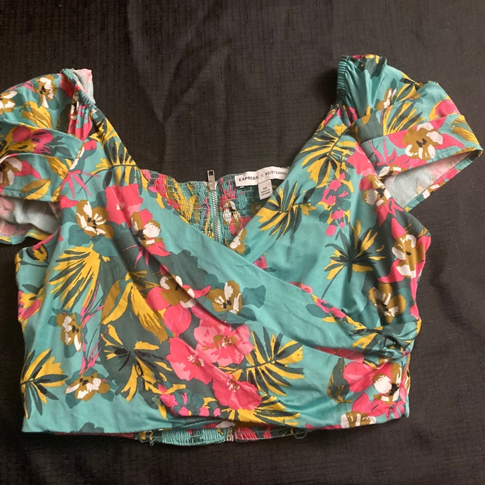 Express Hawaiian Floral Crop Top XS
